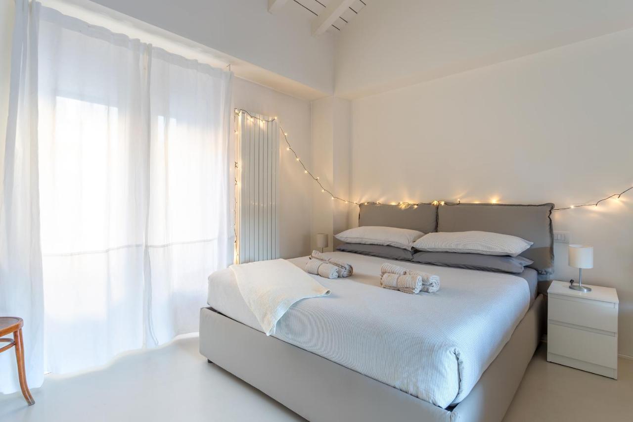 Design Loft Walking Distance Brera-Duomo With Wifi+Netflix Apartment Milan Bagian luar foto
