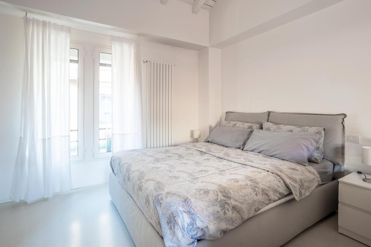 Design Loft Walking Distance Brera-Duomo With Wifi+Netflix Apartment Milan Bagian luar foto